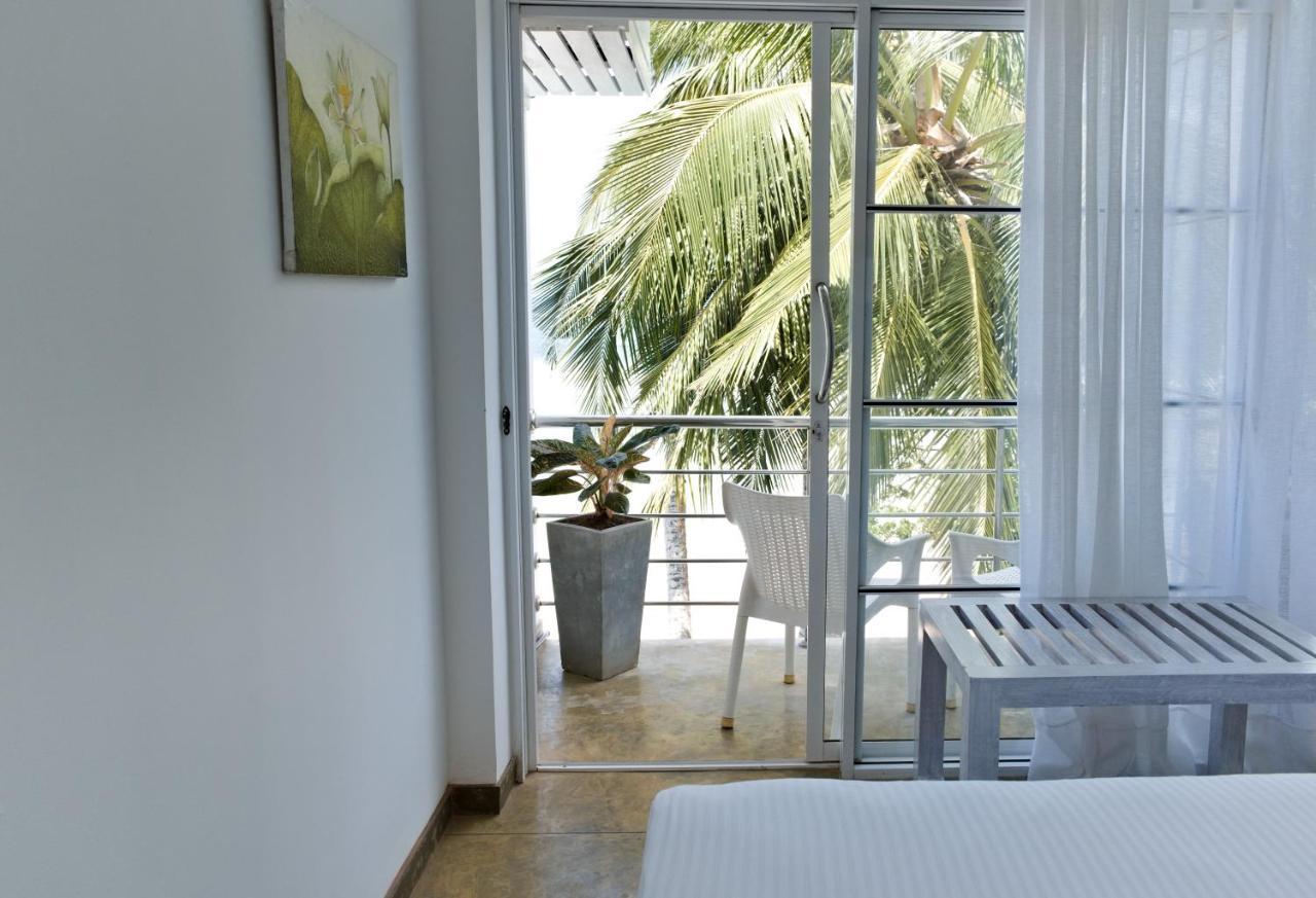 Smeralda Beach Hotel Dikwella Eksteriør bilde