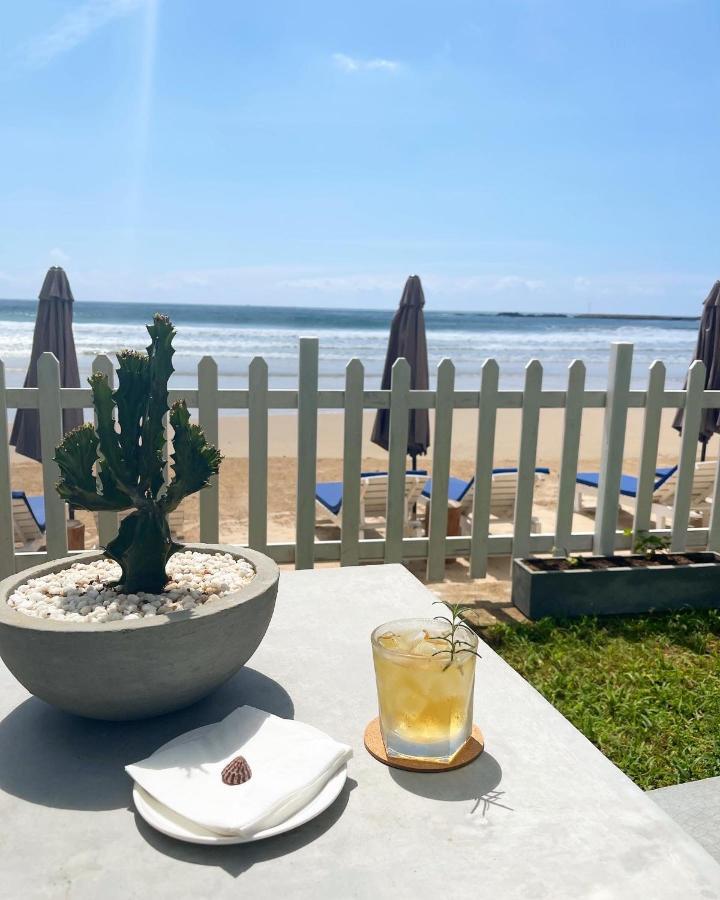 Smeralda Beach Hotel Dikwella Eksteriør bilde